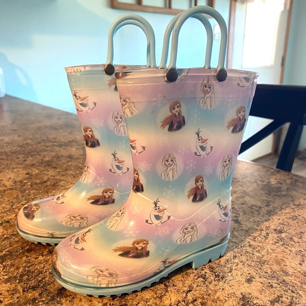 Disney Frozen Rainboots 8T - Picture 2 of 6